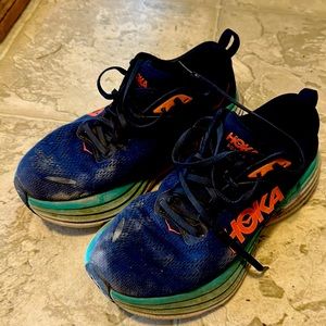 HOKA BONDI 8